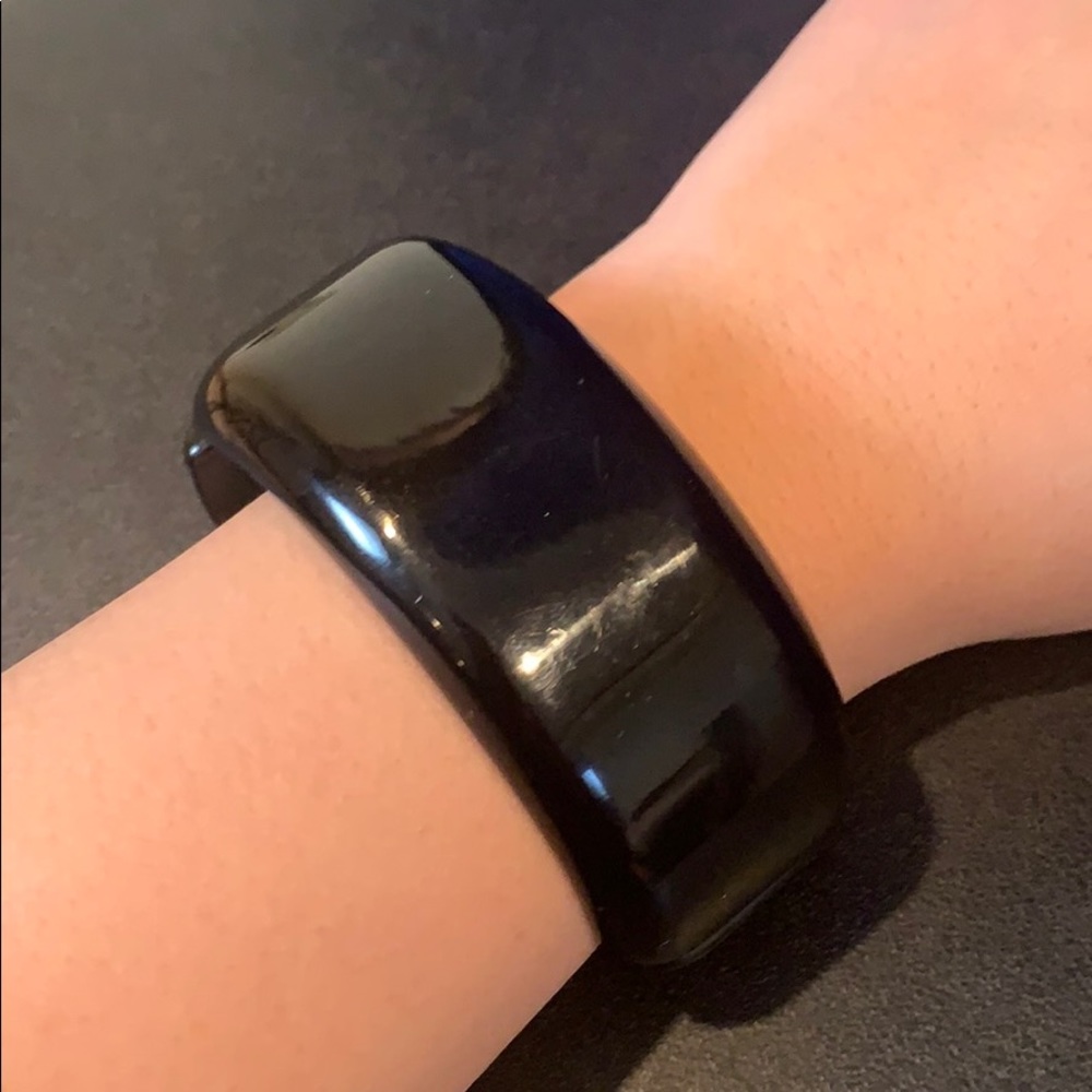 Vintage Black Lucite Bracelet - Picture 2 of 3